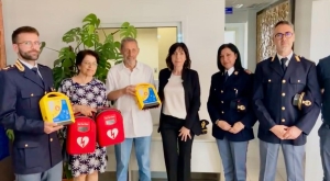 Collocati nei Commissariati di Policoro e di Pisticci i due defibrillatori donati dall’Associazione Gian Franco Lupo di Pomarico alla Polizia di Stato di Matera.