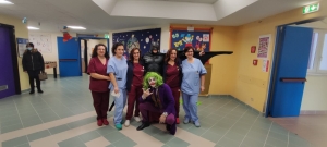 Batman e Joker portano doni ai bambini dell’ospedale di Matera