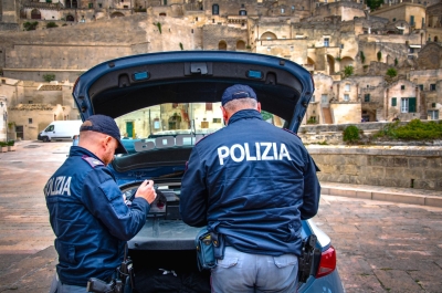 20enne lombarda denunciata dalla Polizia di Stato di Matera per truffa on-line