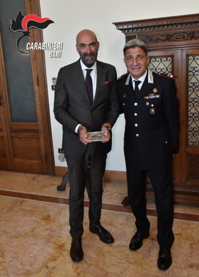 Bari – Visita del Sindaco Vito LECCESE al Comando Legione Carabinieri “Puglia”.