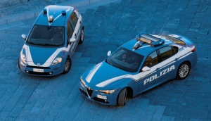 Matera, inseguimento ad alta velocità. La Polizia di Stato arresta due uomini per furto in appartamento e resistenza a pubblico ufficiale.