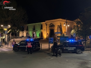 PROVINCIA DI POTENZA: CONTROLLI DEI CARABINIERI PER UN WEEKEND ALL’INSEGNA DELLA SICUREZZA. DODICI LE PERSONE DENUNCIATE IN STATO DI LIBERTA’.